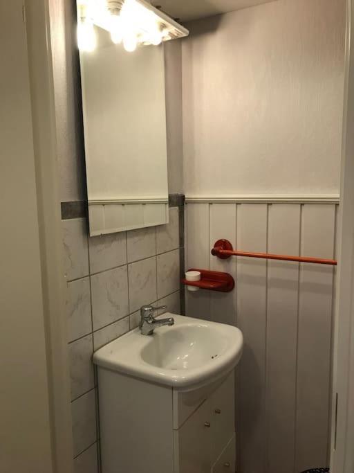Comfortable 3 Bedroom On One Floor.