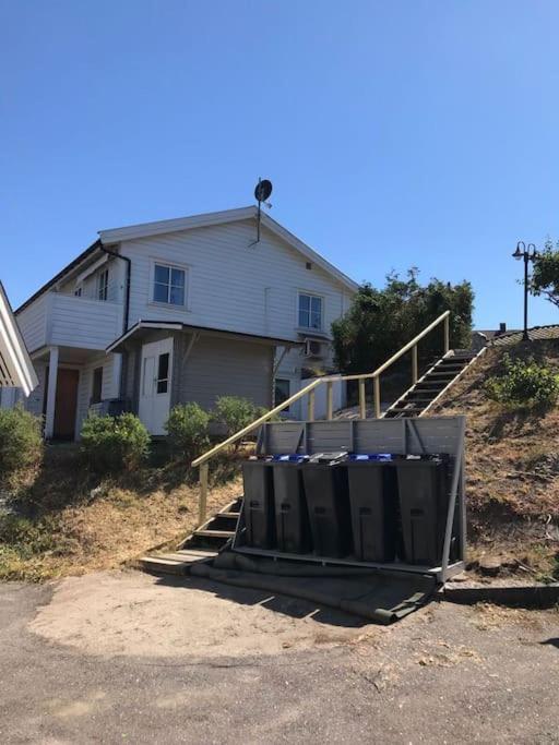Apartment Comfortable 3 Bedroom On One Floor. *